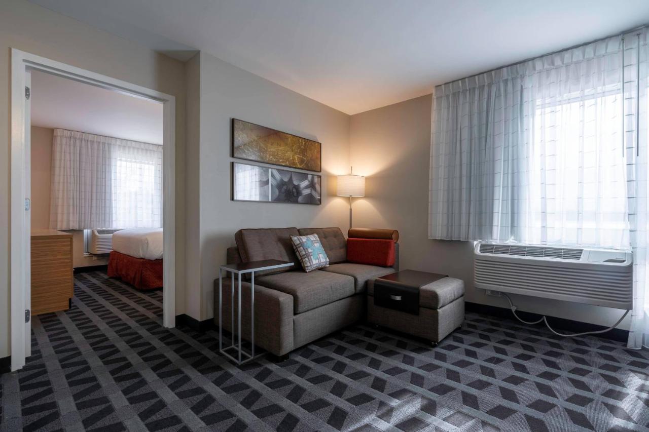 Towneplace Suites By Marriott Клинтън Екстериор снимка