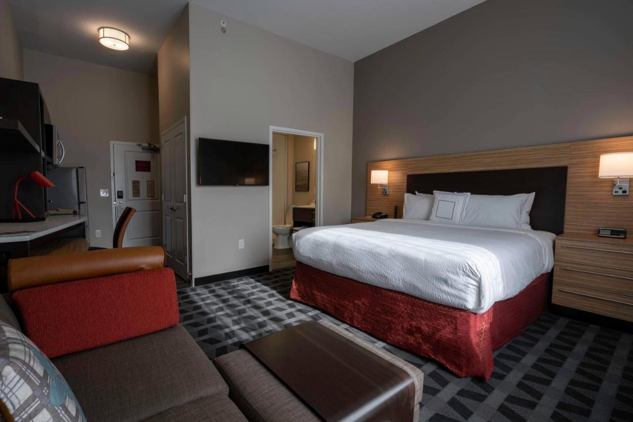 Towneplace Suites By Marriott Клинтън Екстериор снимка